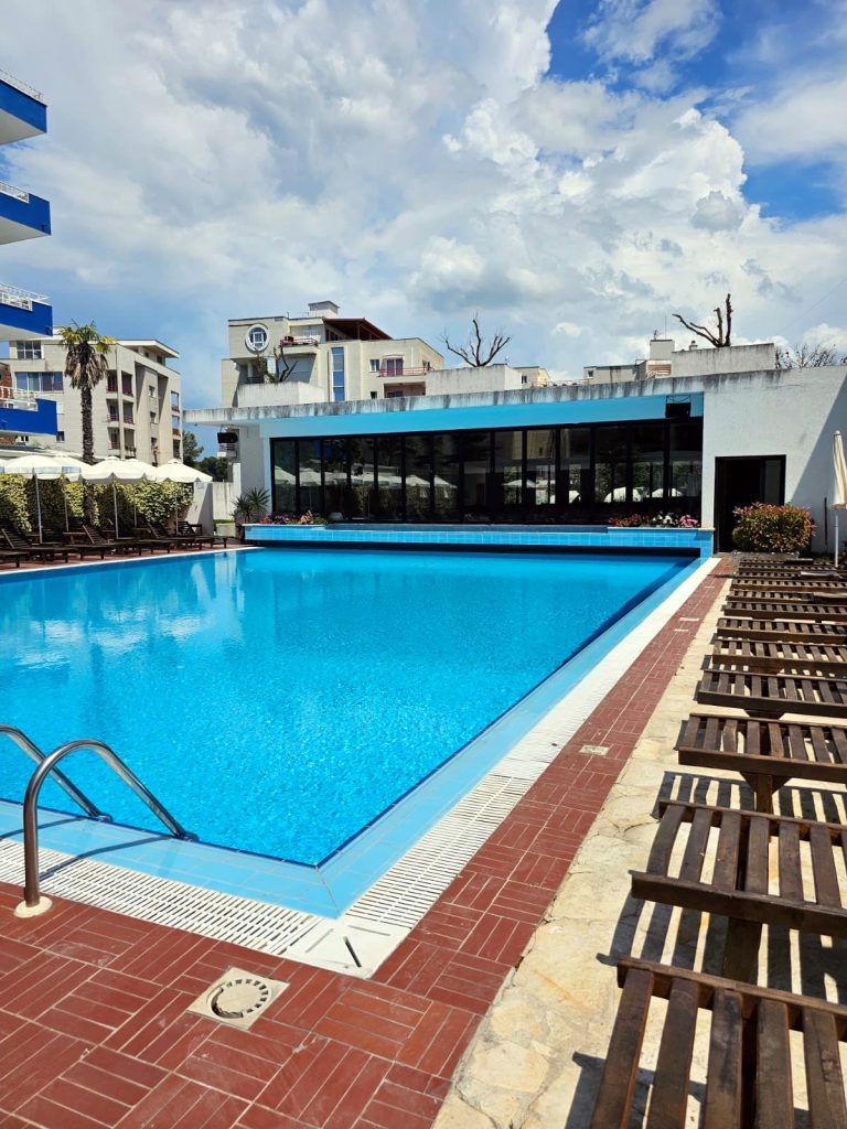 Hotel Sunborn Swimming Pool